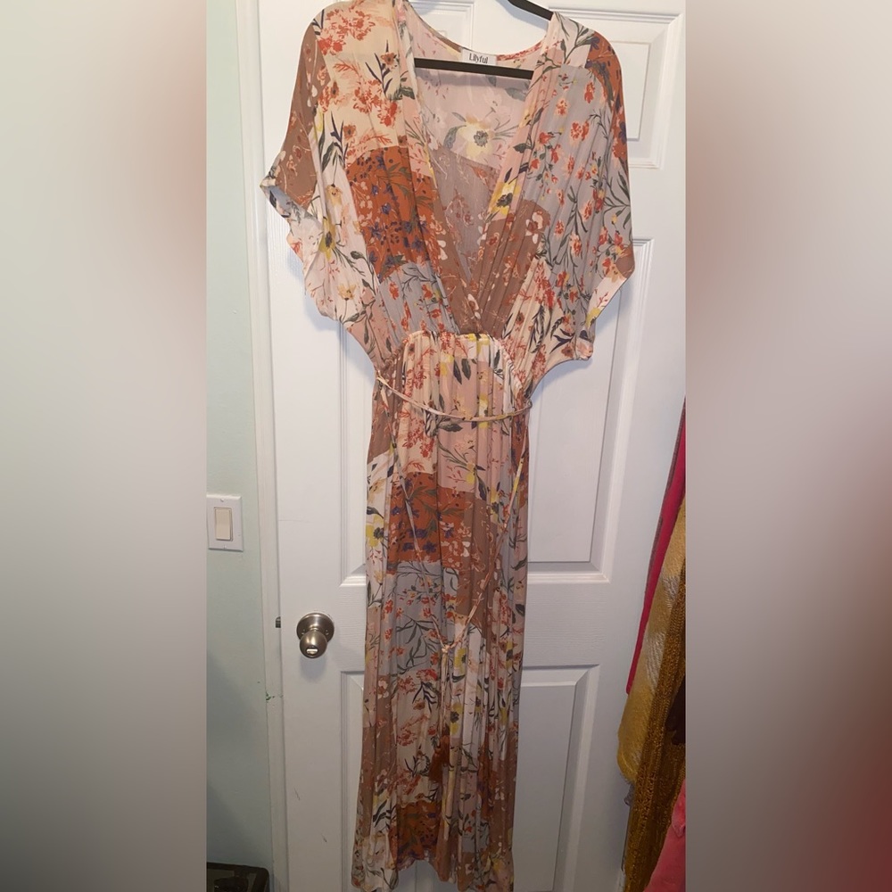 Lilyful size L maxi dress
